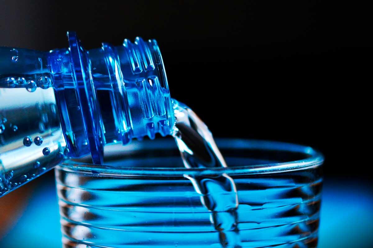 Депутаты предложили поддержать производителей бутилированной воды из числа малых и средних предприятий